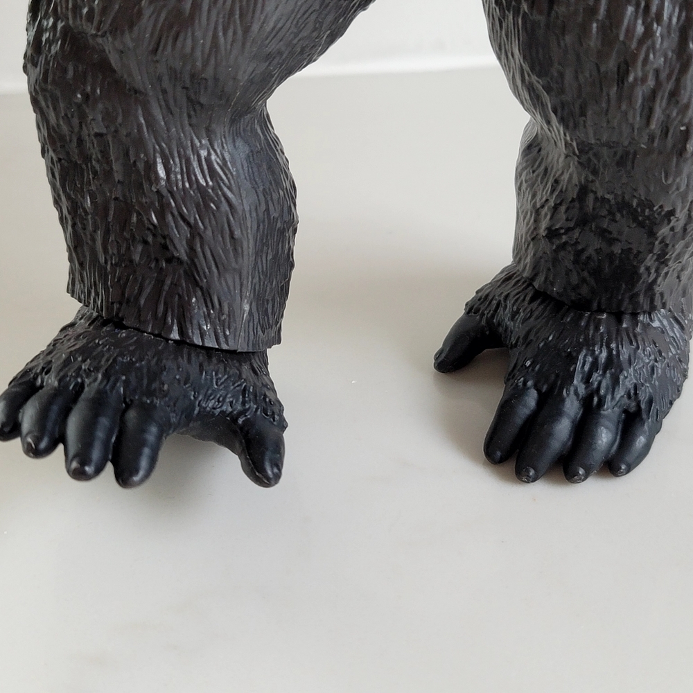 11-inch Giant Kong action figure by Playmates Toys Godzilla vs. Kong Movie - Picture 11 of 13